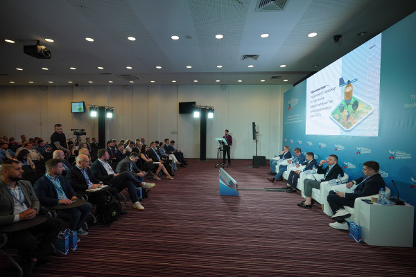 На Сибирском транспортном форуме обсудили цифровизацию транспорта в регионах России